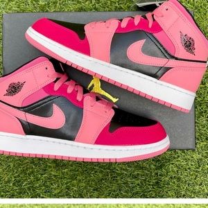 Nike Air Jordan Mid GS Pink
